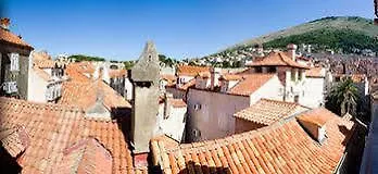 Hotel Flores - *